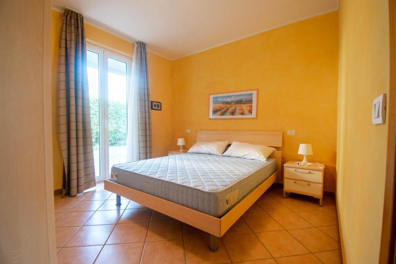 Lato Soleggiato @Gardazzurro Apartment Padenghe sul Garda Ngoại thất bức ảnh