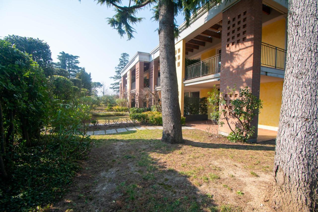 Lato Soleggiato @Gardazzurro Apartment Padenghe sul Garda Ngoại thất bức ảnh